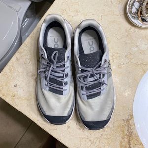 Womens Trail OnCloud shoes